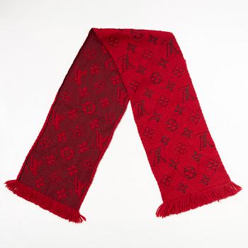 Louis Vuitton, scarf.