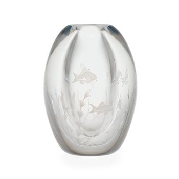 655. An Edward Hald graal glass vase, Orrefors 1954.