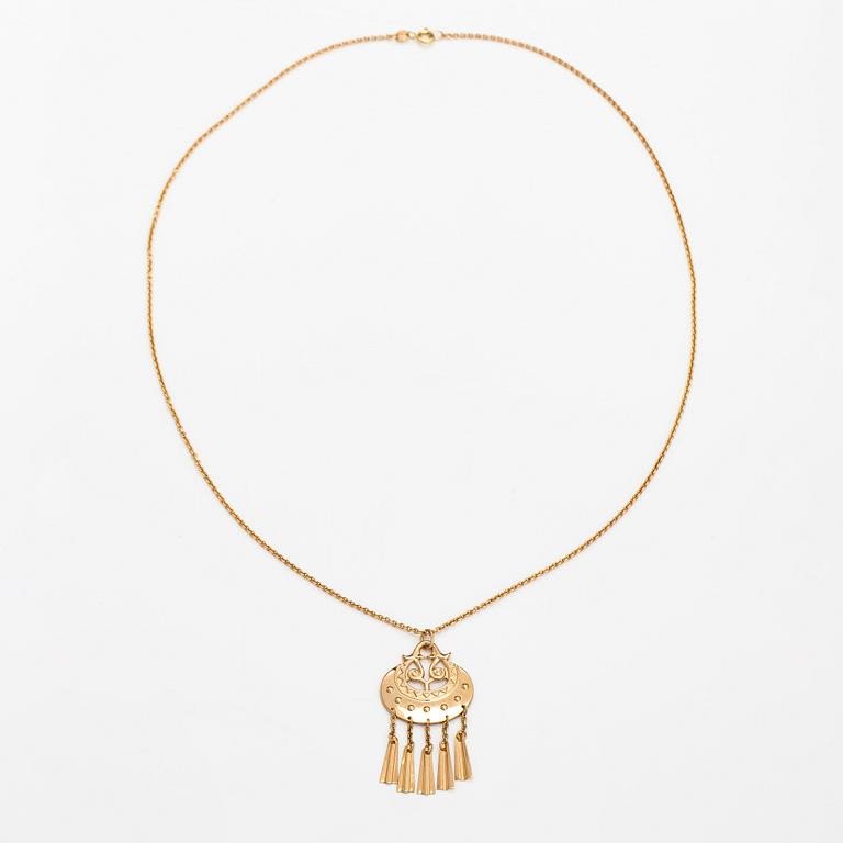 Germund Paaer, A 14K gold necklace "Moon goddess". Kalevala Koru, Helsinki 2004.