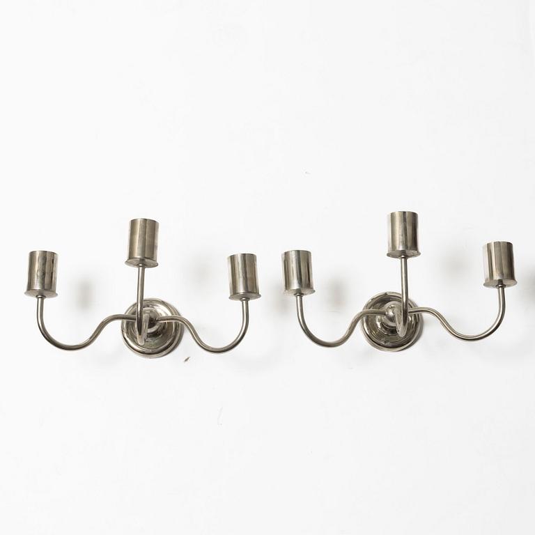 Josef Frank, a pair of model 2571/3 wall lamps, Svenskt Tenn.