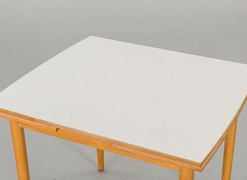 A SIGVARD BERNADOTTE TABLE.