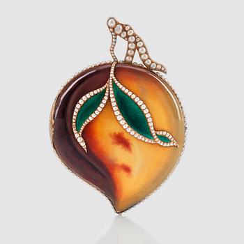 1063. An Ilbery, London, pocket watch in the shape of a peach. Made for the Chinese market.