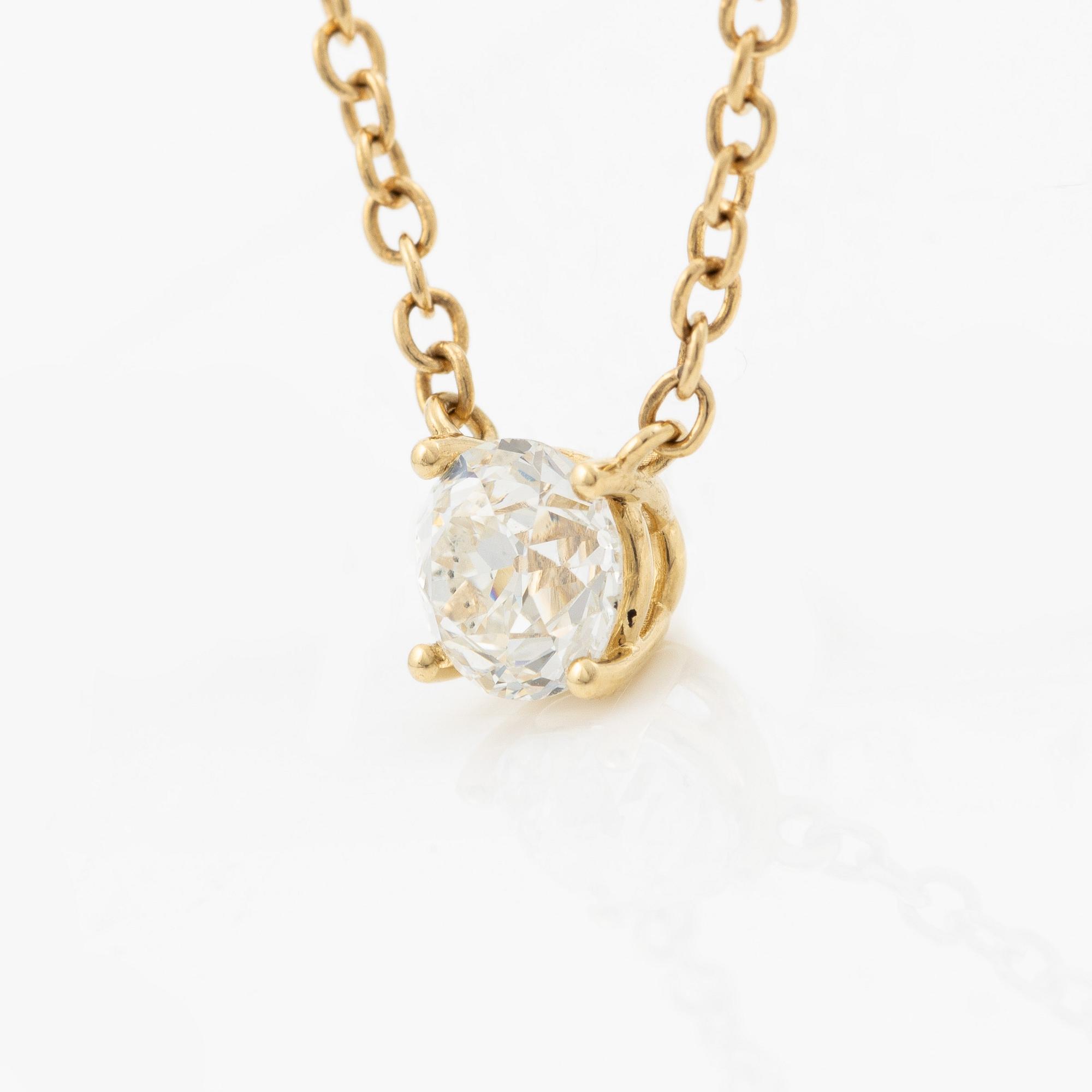Necklace, single-stone pendant, 18K gold with old-cut diamond, accompanying IGI report.