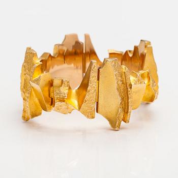 Björn Weckström, "Bear's tusk", a 14K gold bracelet. Lapponia 1974.