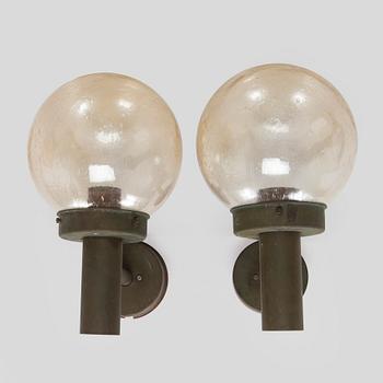 Lisa Johansson-Pape, A set of two of 1970s outdoor wall lights '140-015' for Stockmann Orno.