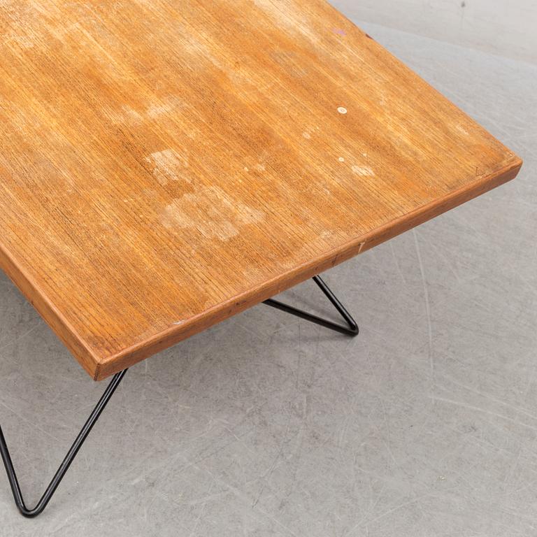 A table / coffee table / high table, "A2 / Trehöjdsbordet", designed by BENGT JOHAN GULLBERG ca 1952.