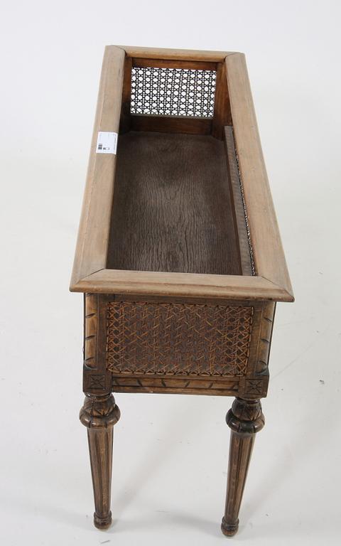 BLOMSTERBORD, gustaviansk stil.