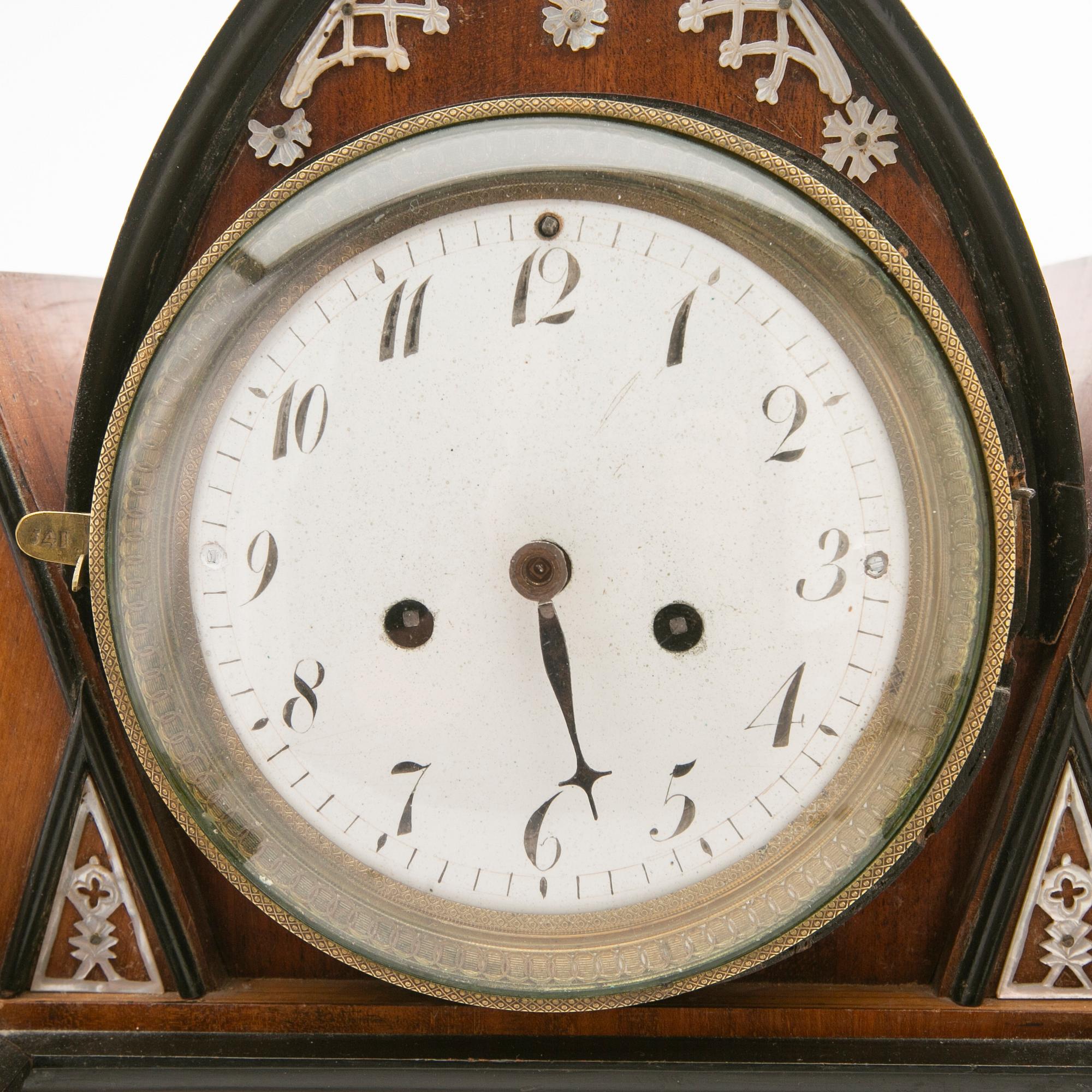 Table clock, 20th century.