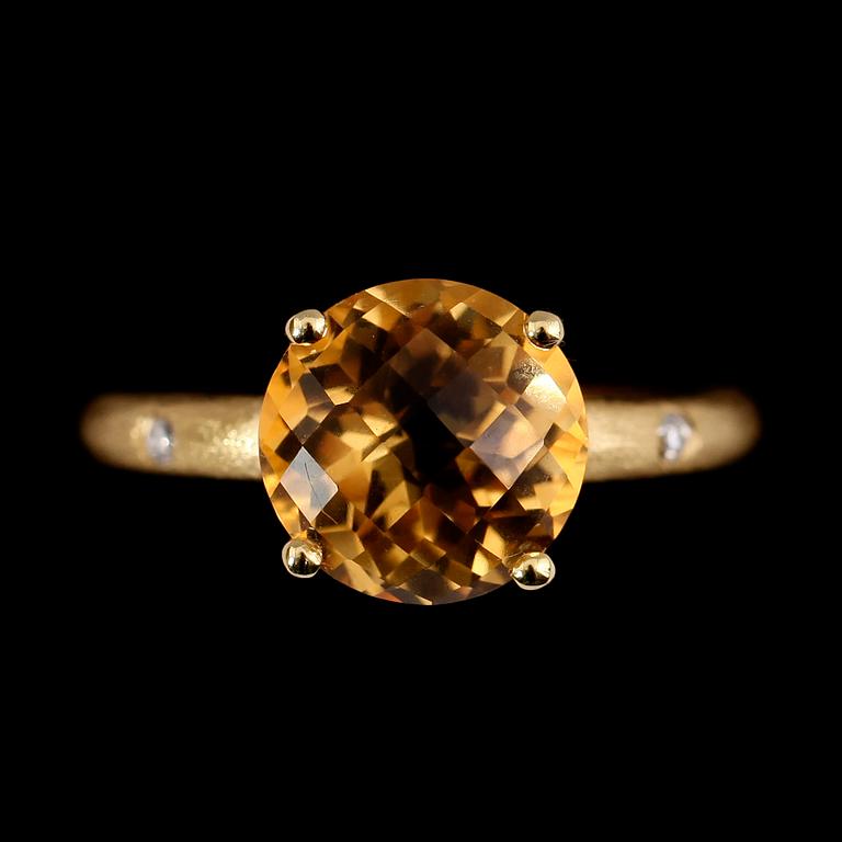 RINGAR, 3 st, 18 k matterat gult och roséguld, brioletteslipad topas, ametist och citrin samt briljantslipade diamanter.