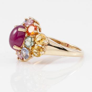 RING, 14K guld, rubin och flerfärgade safirer.