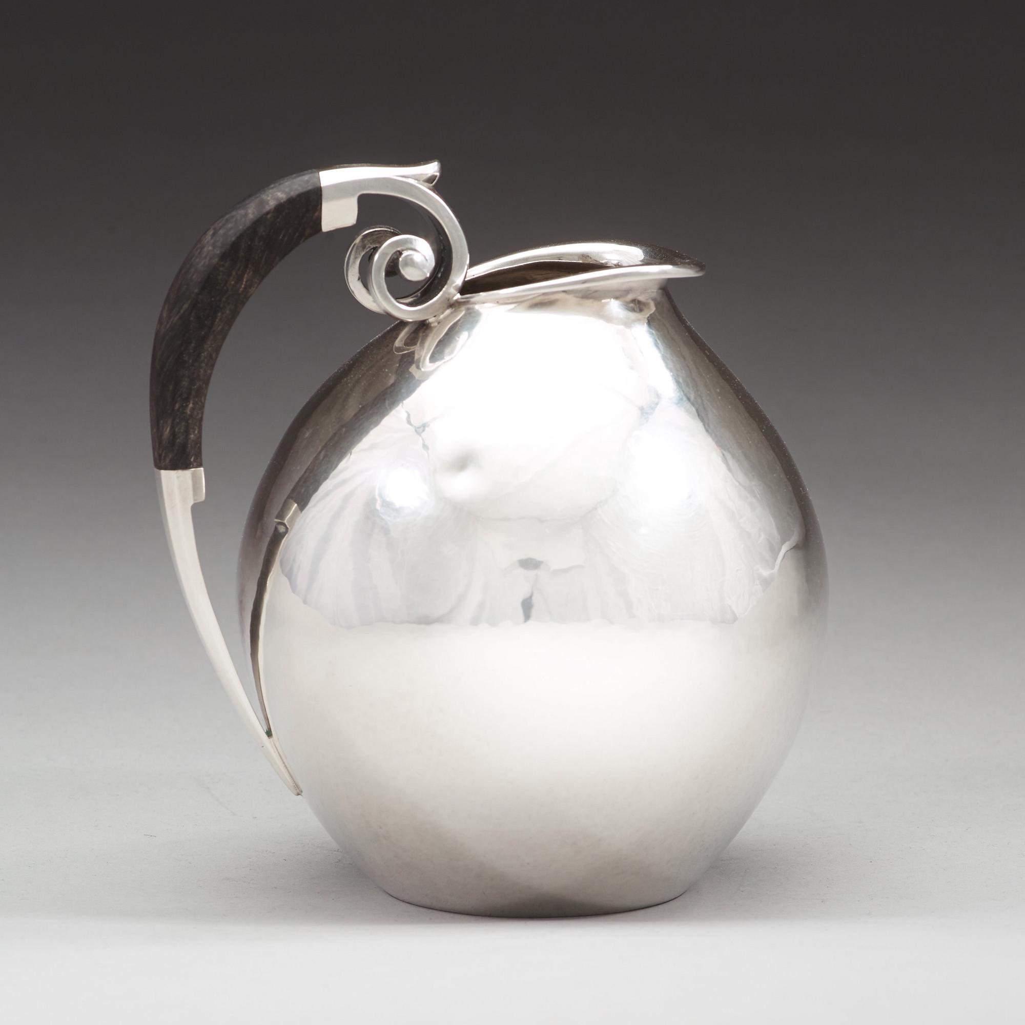Johan Rohde, kanna, Georg Jensen, Köpenhamn 1933-44, design nr 653, sterling.