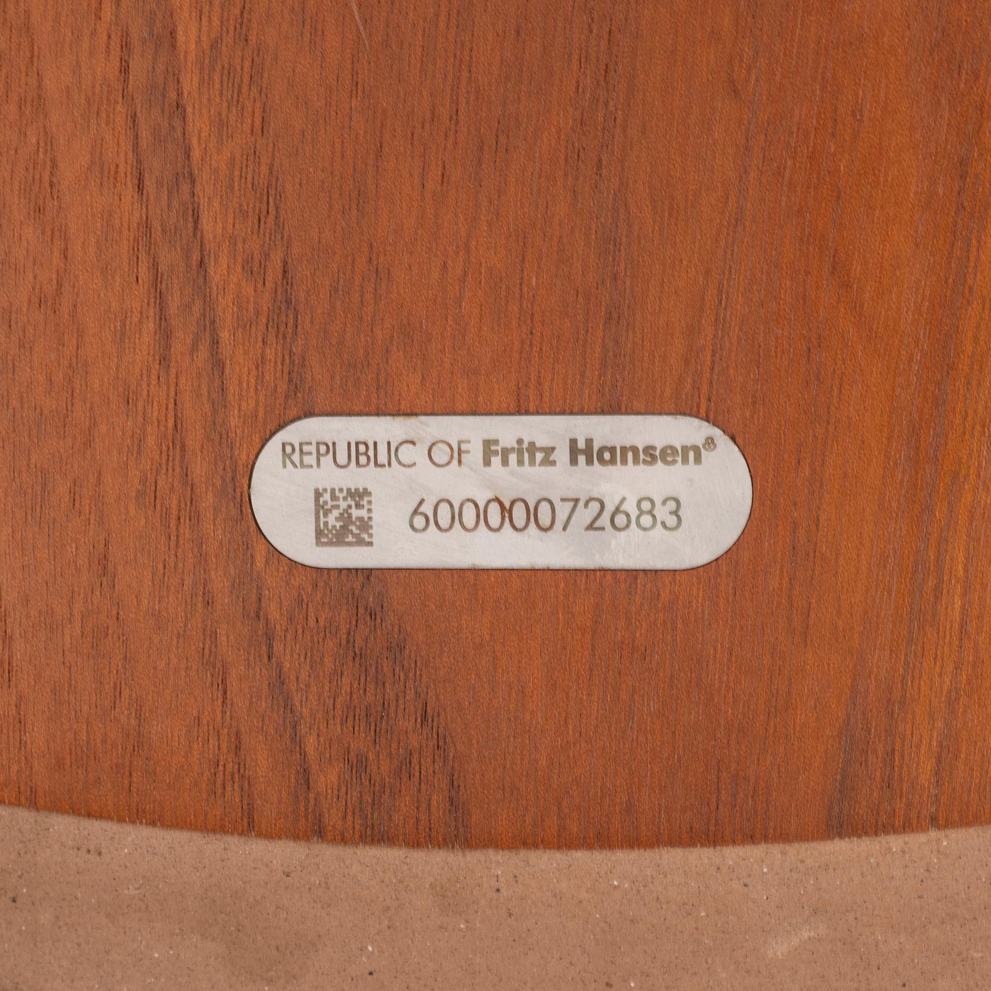 Arne Jacobsen, Bruno Mathsson & Piet Hein, soffbord, modell "A222", Fritz Hansen, Danmark.