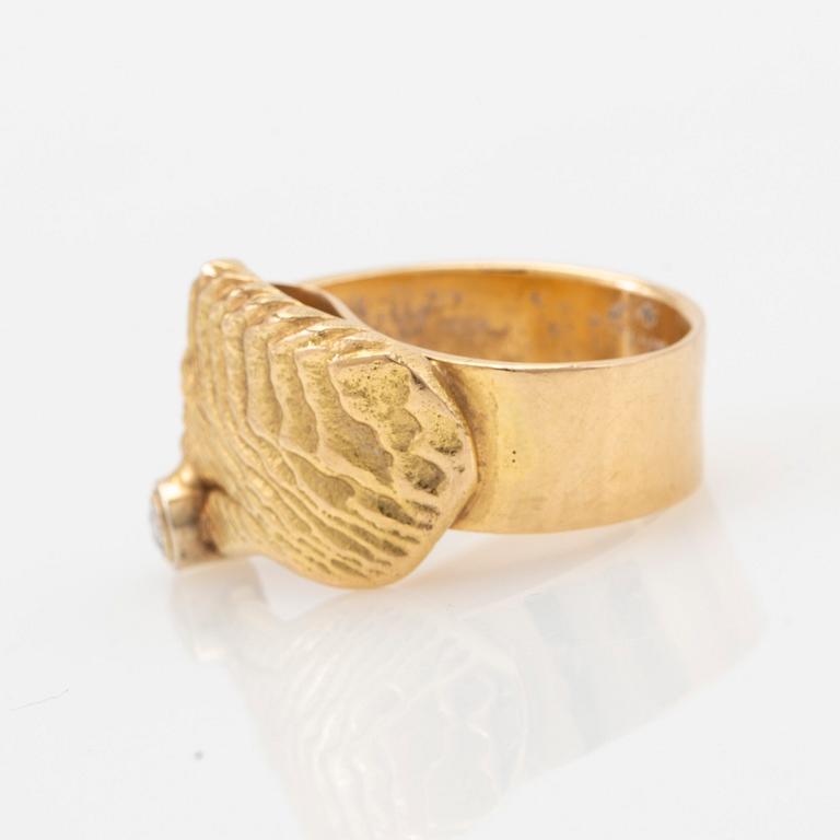 Elon Arenhill, ring, 18k gold with diamond.