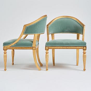 Karmstolar, ett par, tillskrivna Erik Öhrmark (mästare i Stockholm 1777-1813), Sengustavianska.