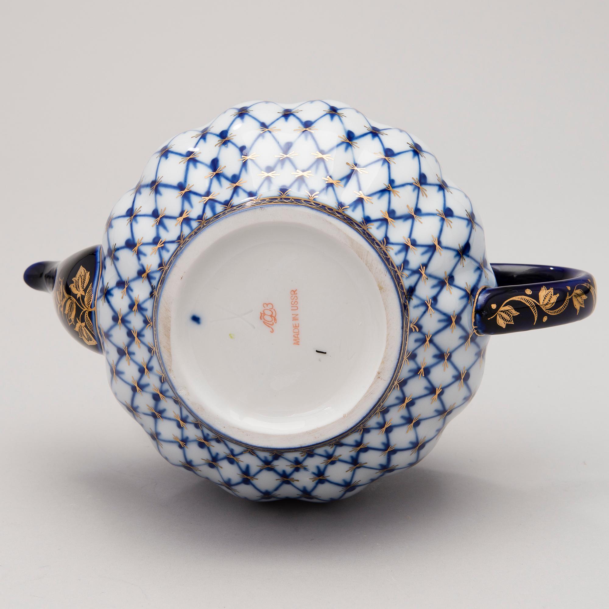 A 7-piece 'Cobalt Net' tea set in porcelain from Lomonosov, USSR.