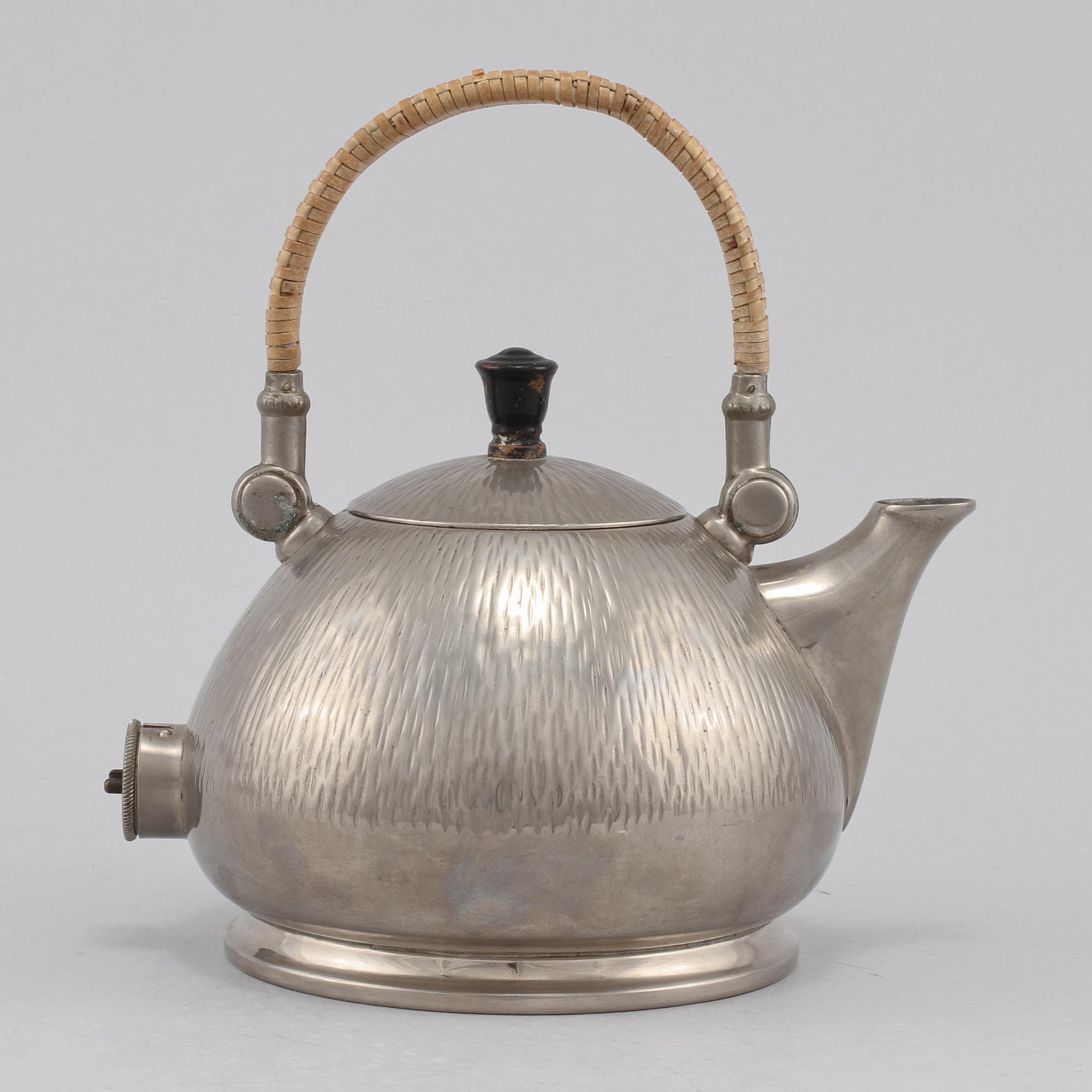 TEKANNA, tenn, Peter Behrens, 1900-talets första del.