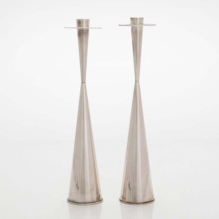 Tapio Wirkkala, Two silver candlesticks, TW 189, Kultakeskus, Hämeenlinna 1961 and 1964.