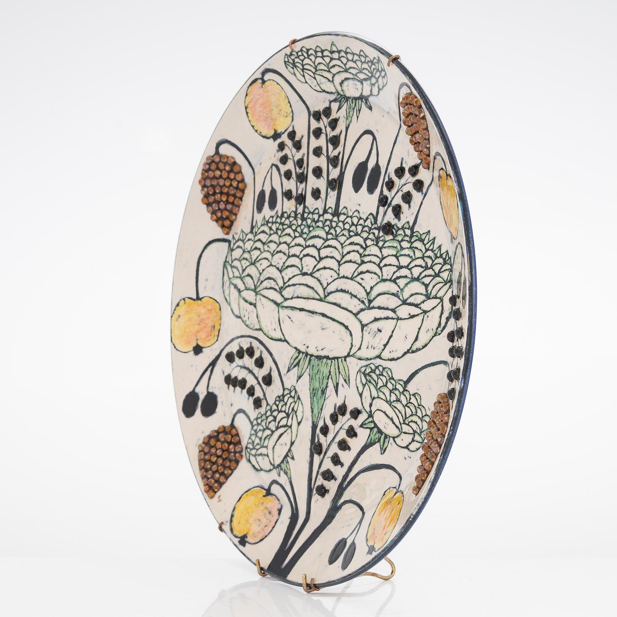 Birger Kaipiainen, koristevati, kivitavaraa, signeerattu Kaipiainen.