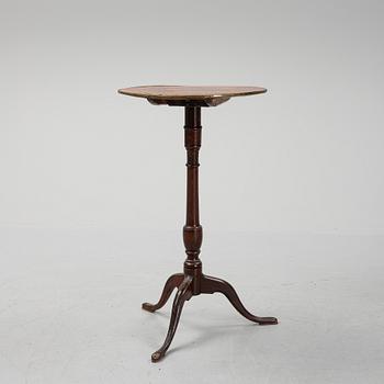 Fällbord, av Anders Lundelius (mästare i Stockholm 1778-1823). Signerat.