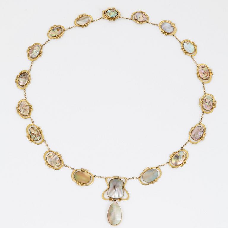 A NECKLACE.