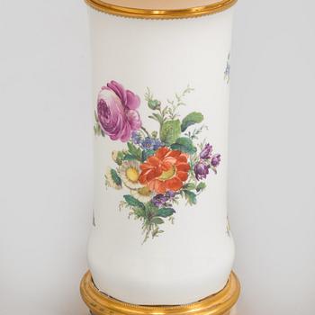 Royal Copenhagen, pöytävalaisin, 1900-luvun puoliväli.