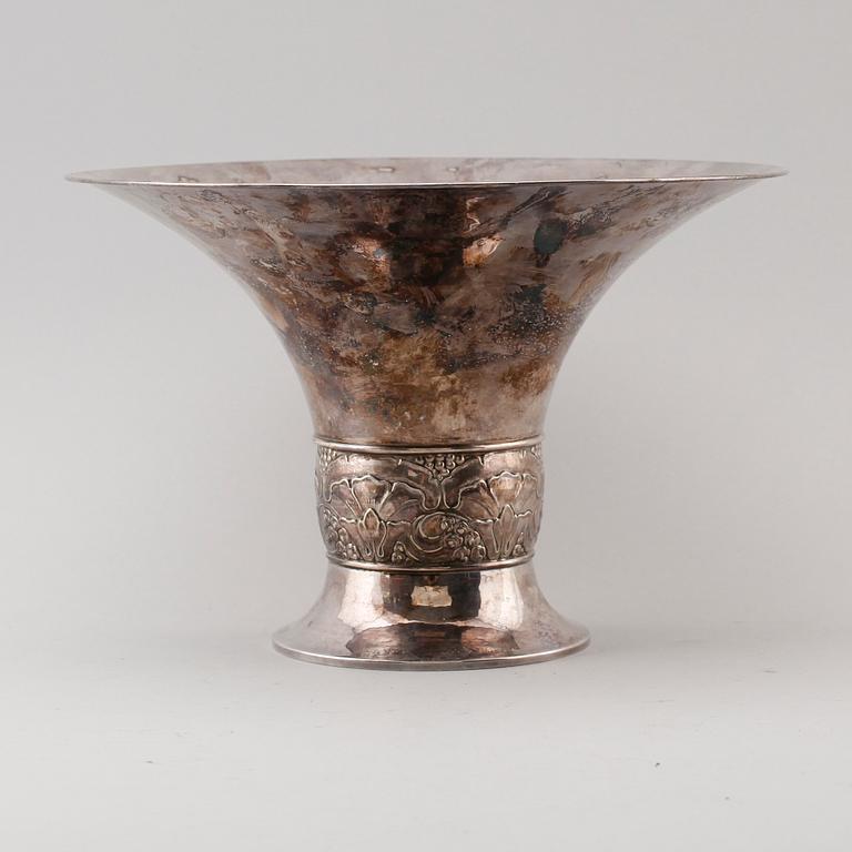 SKÅL, silver, GAB , 1928. Total vikt ca 550 g.