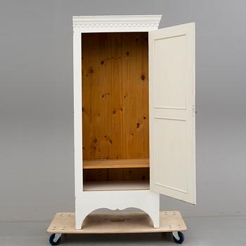 SKÅP, gustaviansk stil, 1900-talets första kvartal.