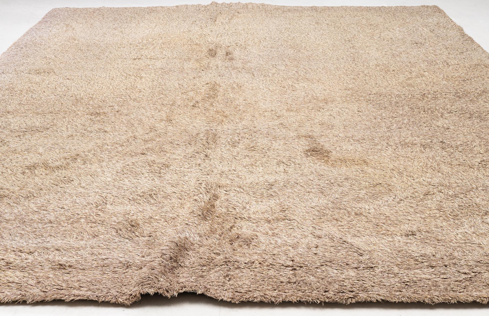 Matta tuftad, Limited Edition, ca 430 x 348 cm.