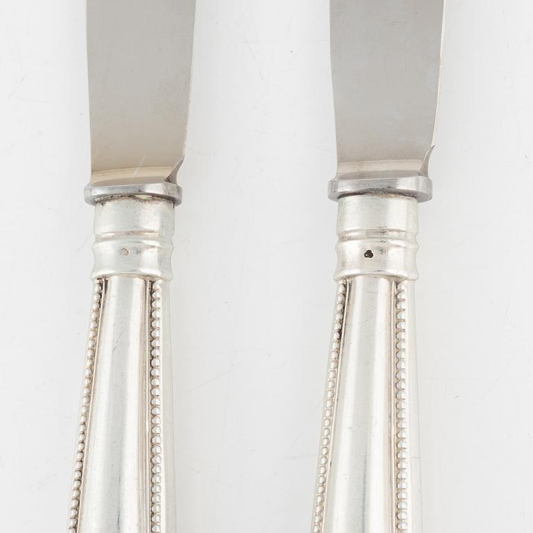 Knivar, silver, 12 st, modell "Pärl", 1900-talets första hälft.