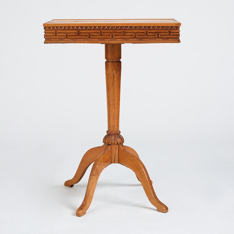 A late Gustavian mahogny table.