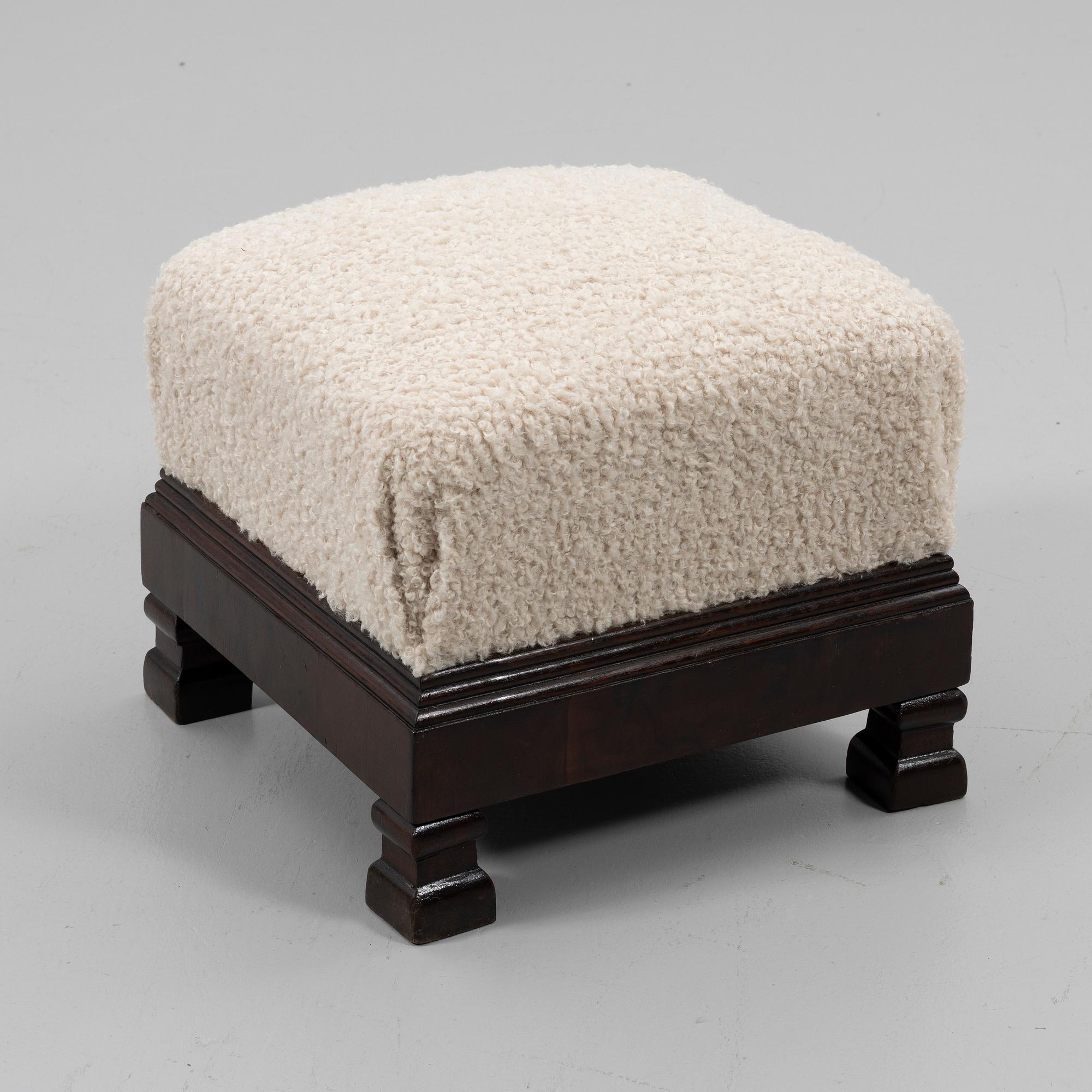 Armchairs, a pair, Art Deco, first half of the 20th century.