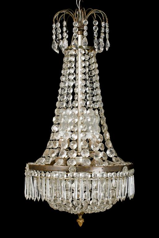 LJUSKRONA, gustaviansk stil, 1900-talets första hälft. Höjd ca 70 cm.