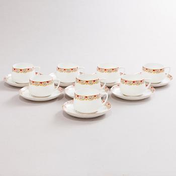 A set of 8 Kuznetsov porcelain cups with saucers, Russia 1891-1917s.