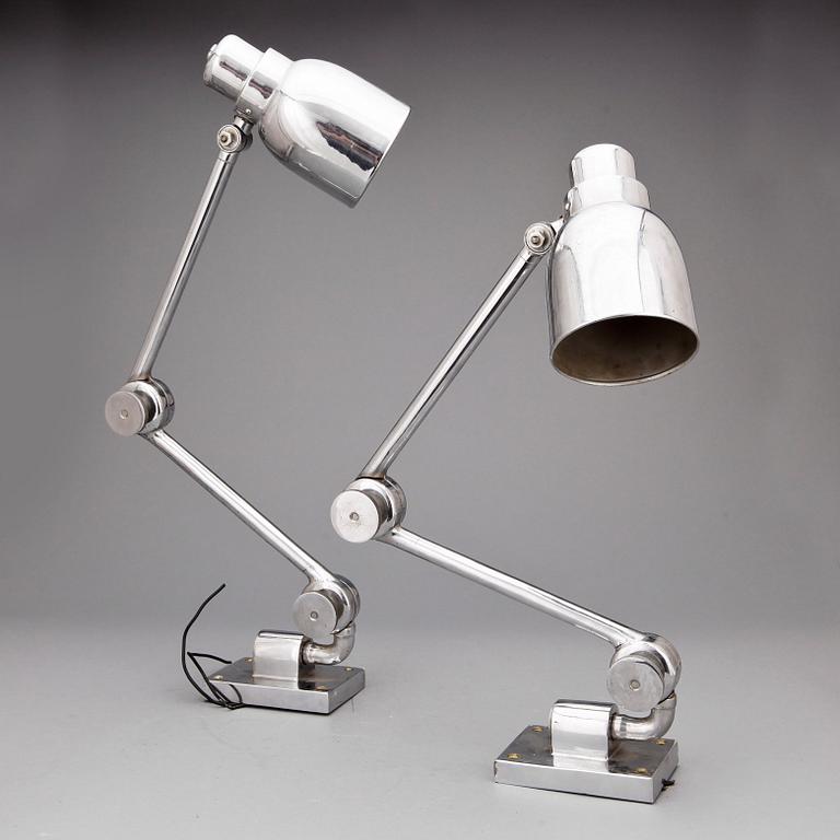 VÄGGLAMPOR, ett par, 1900-talets mitt.