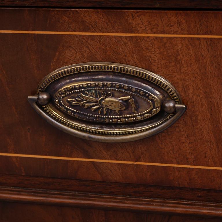 SIDEBOARD, England, 1900-talets andra hälft.