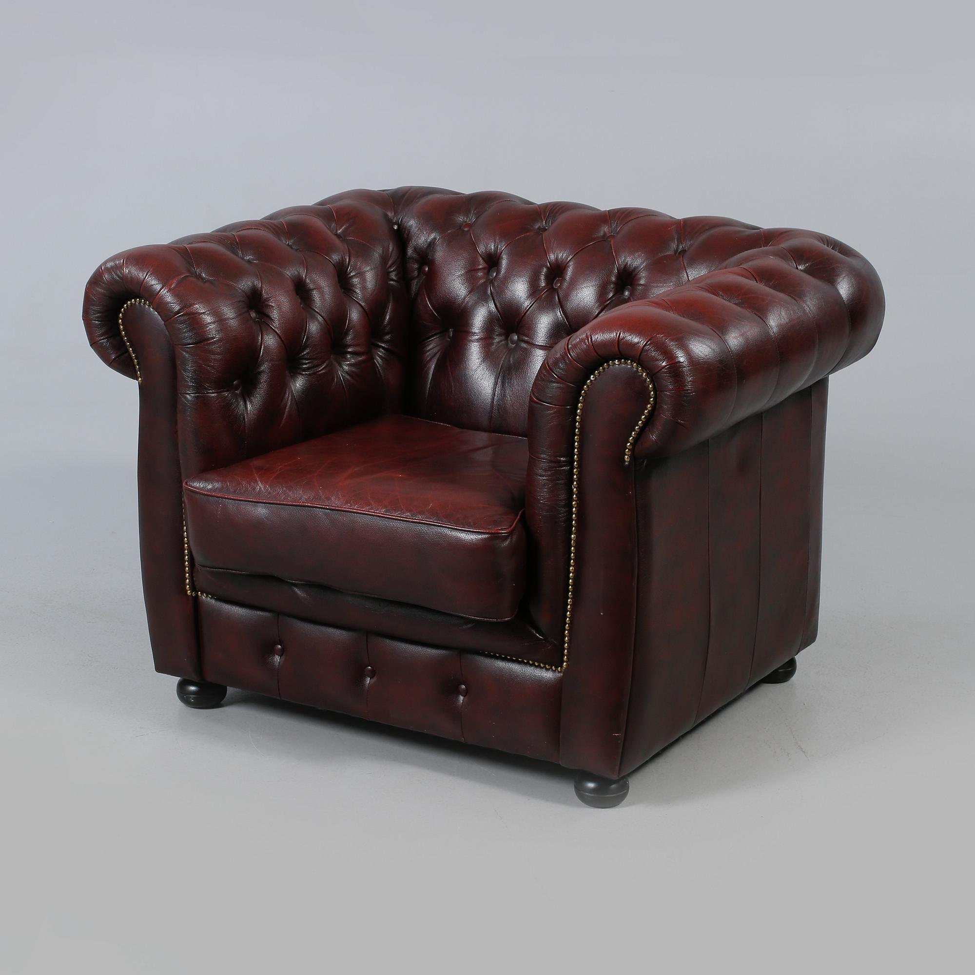 FÅTÖLJ, Chesterfieldmodell, 1900-talets andra hälft.