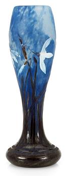 1239. A Daum Art Nouveau cameo glass vase, Nancy, France.