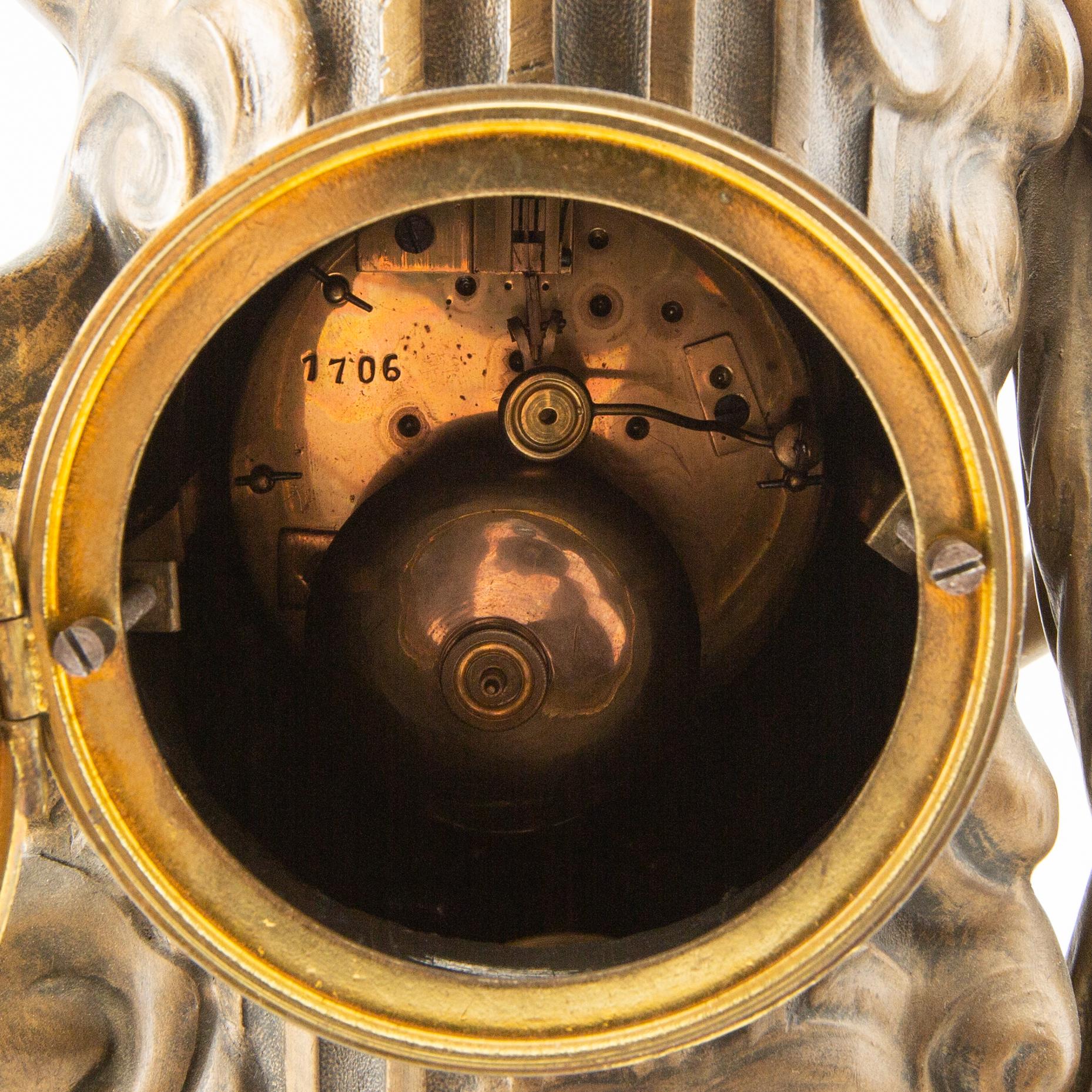 Table pendulum Louis XVI style, first half of the 20th century.