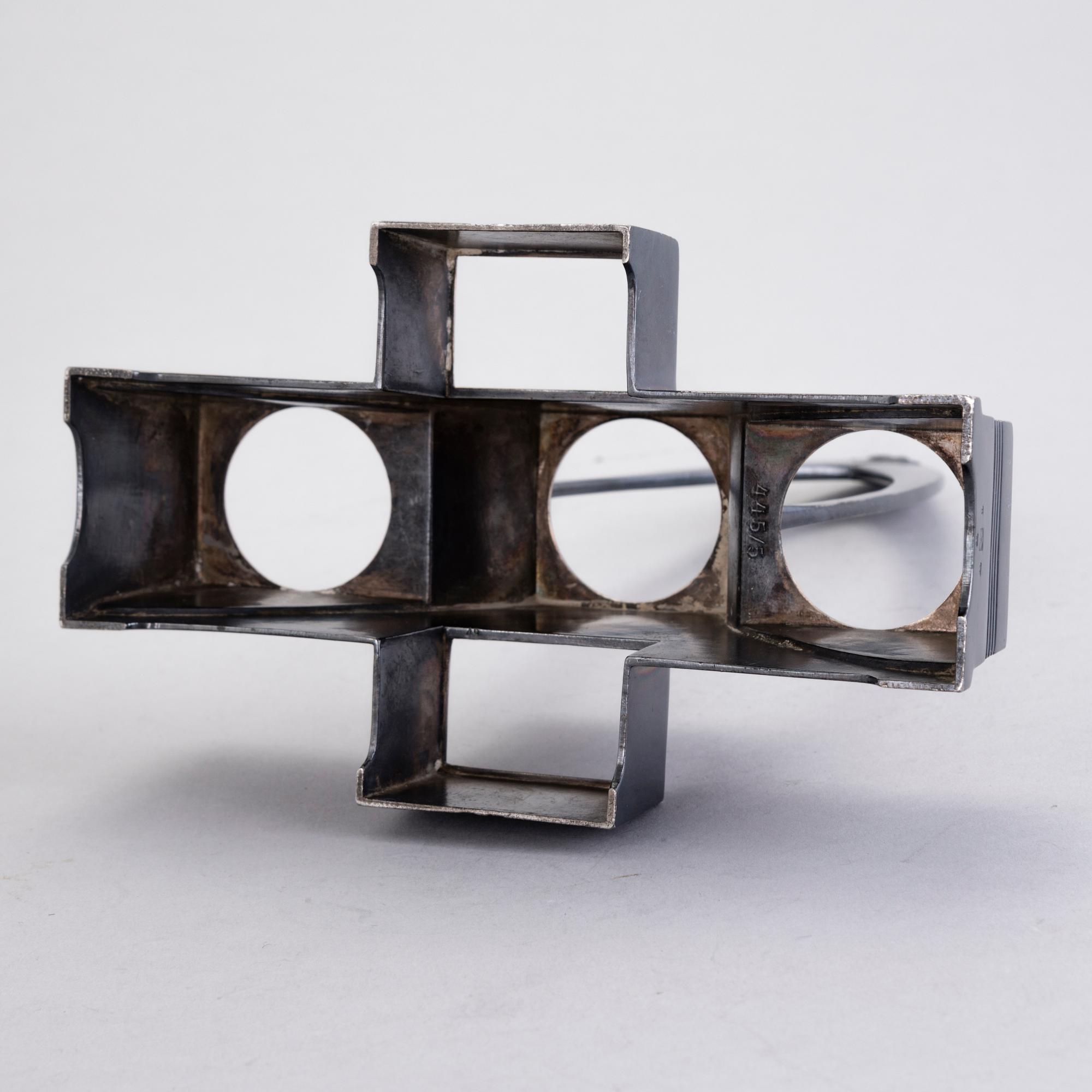 BORDSSURTOUT, Jugend, försilvrad metall och glas, WMF, Tyskland tidigt 1900-tal.