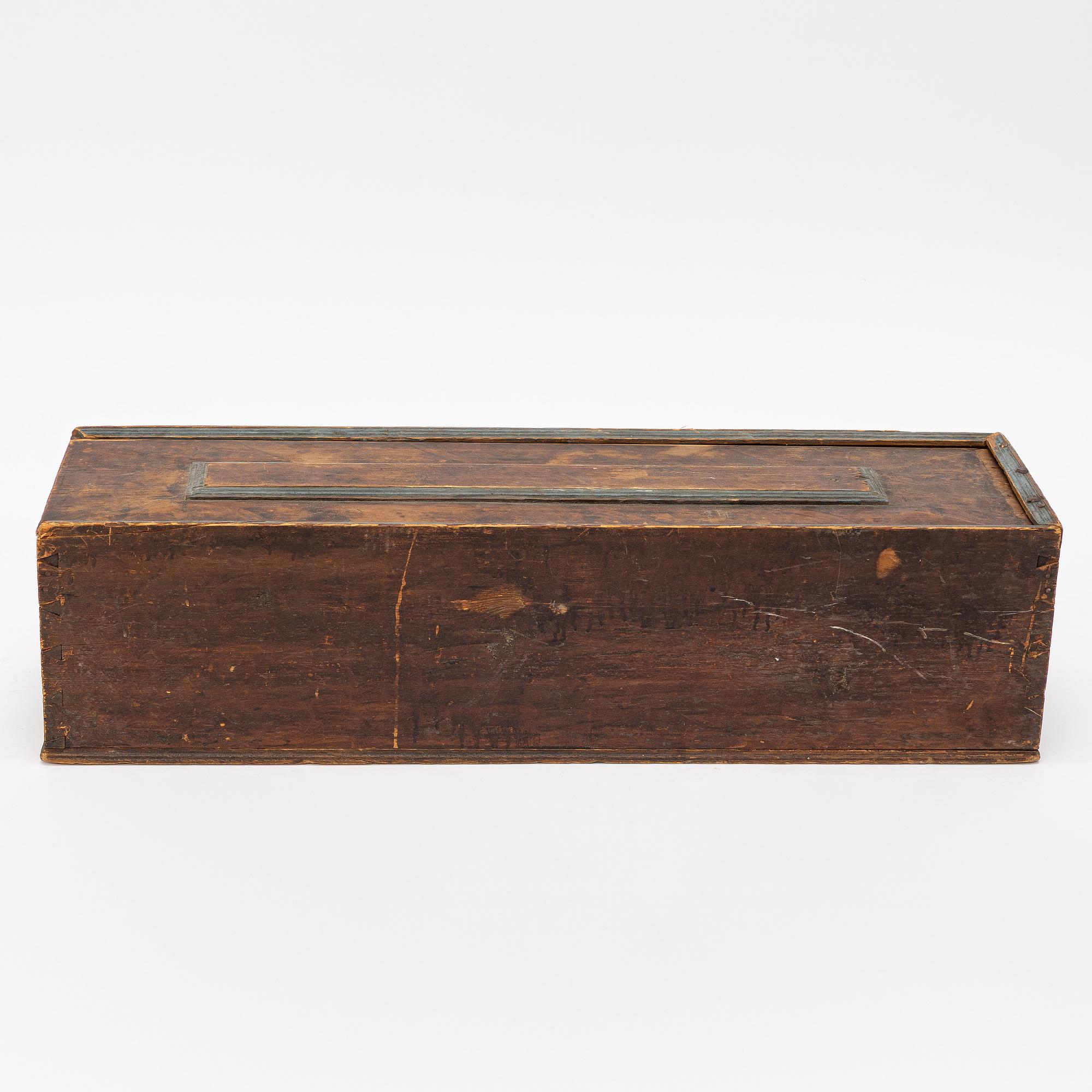 Box, folk art, 19th century.