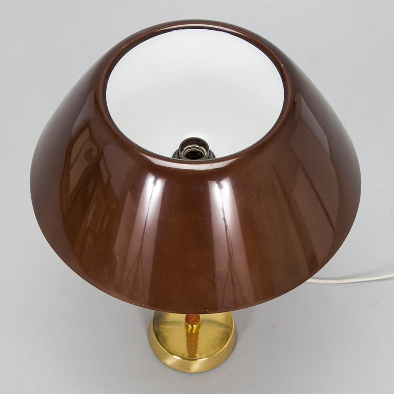 Lisa Johansson-Pape, a mid-20th century table lamp for Stockmann Orno, Finland.