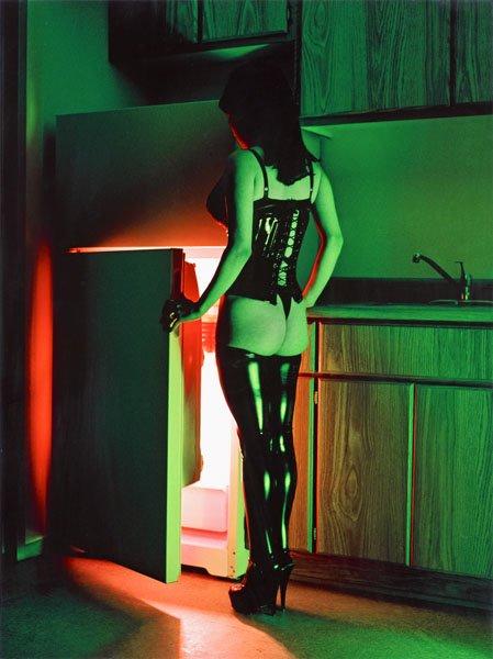 Albert Watson, "Breaunna at Fridge, Budget Suites, Las Vegas", 2000.