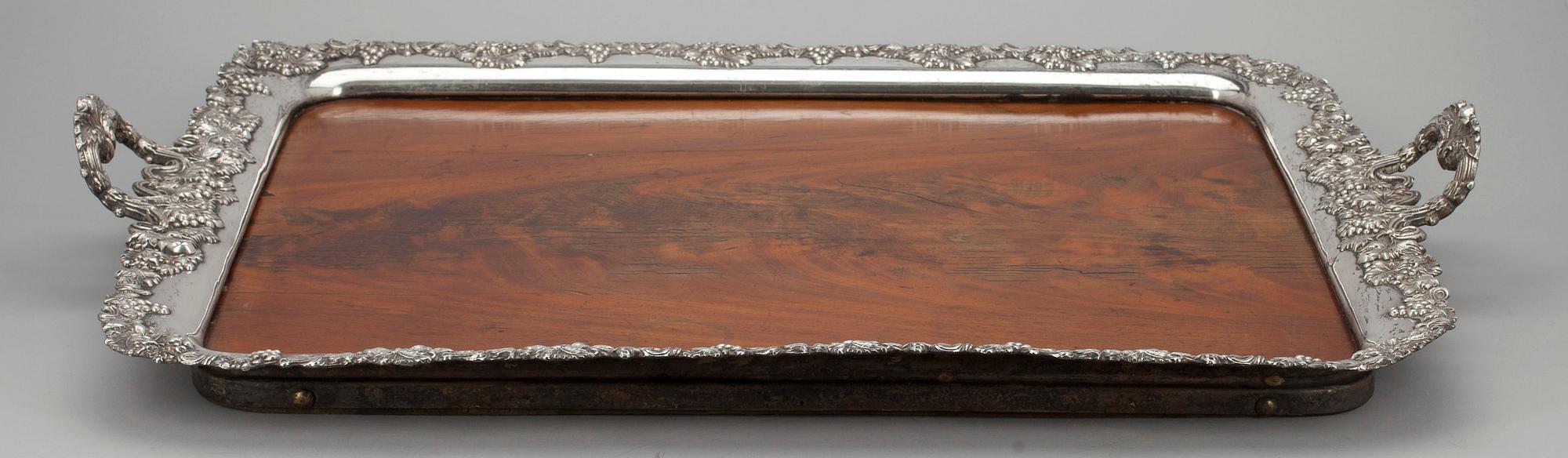 BRICKA, försilvrad mässing, stämplad Warszawa Norblin Plaque, 1800-talets senare hälft.