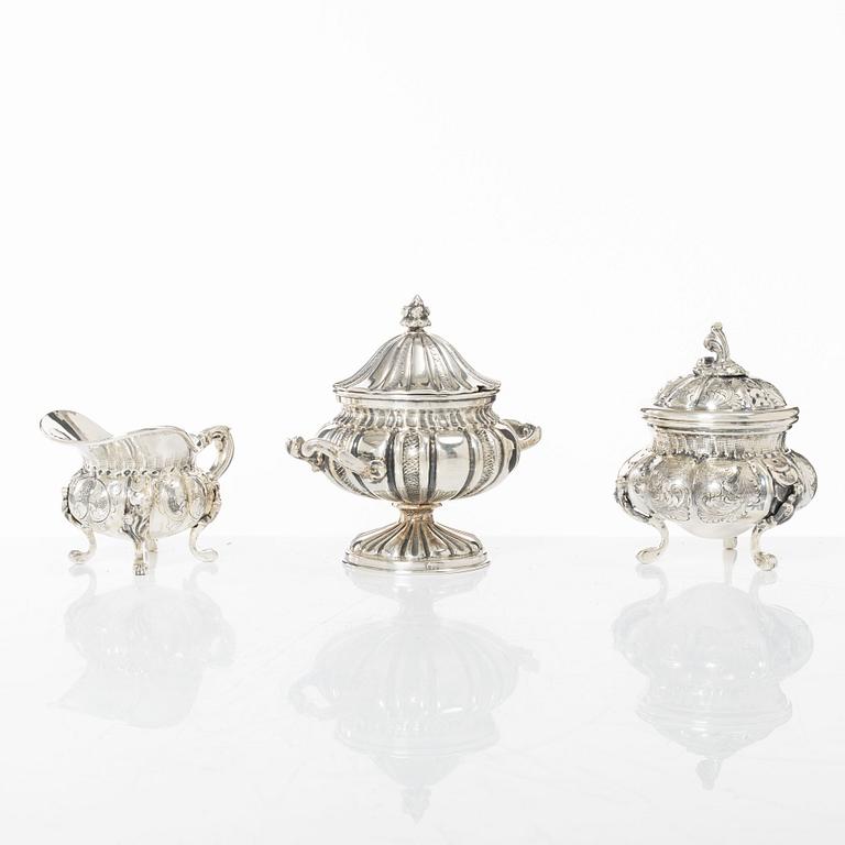 A silver sugar bowl and a set with creamer and sugar bowl, silver, 20th century.