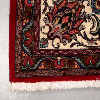 A carpet, Tabriz, ca 521 x 310 cm.