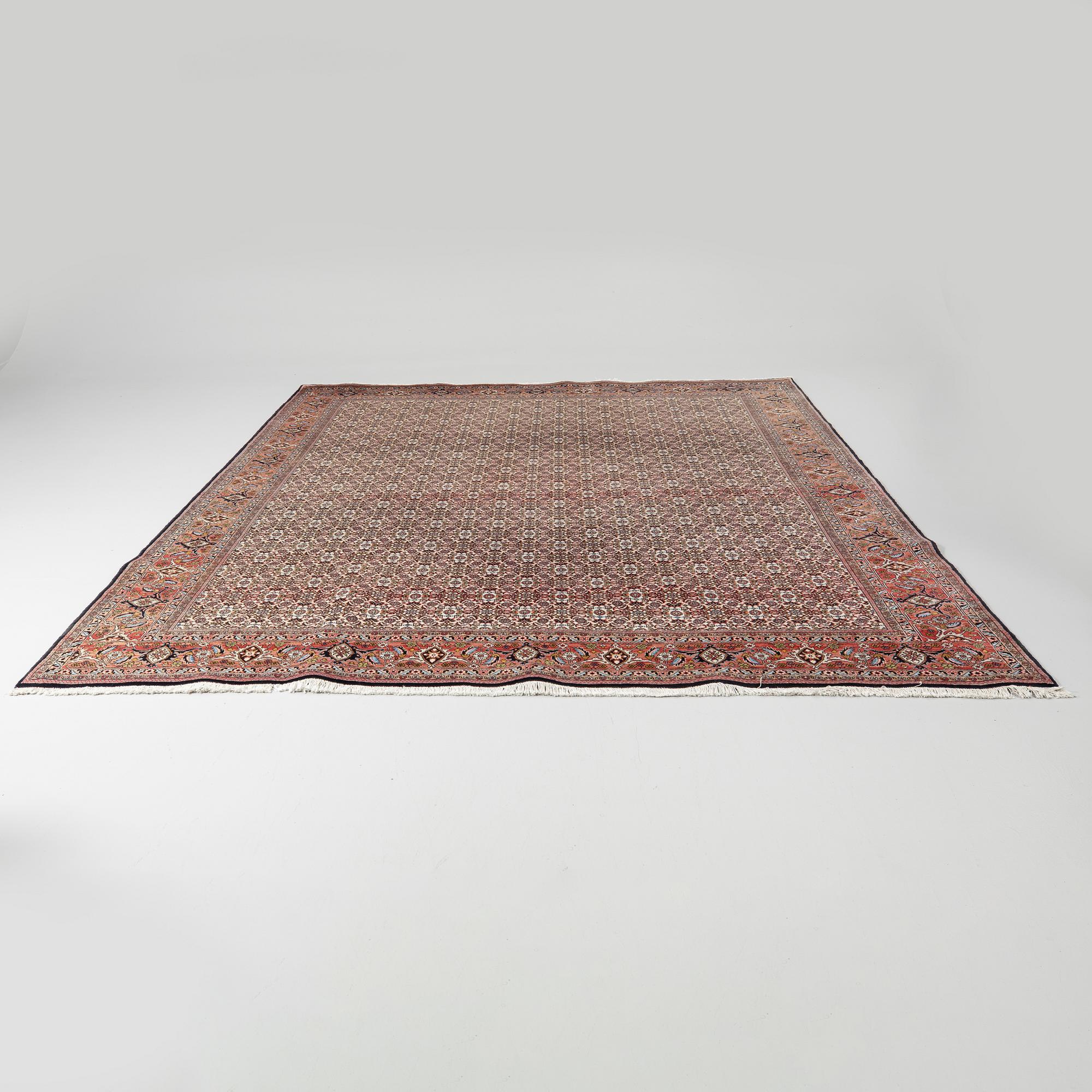 Rug, Bidjan, 297 x 390 cm.