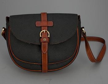 VÄSKA, crossbody, Etienne Aigner.