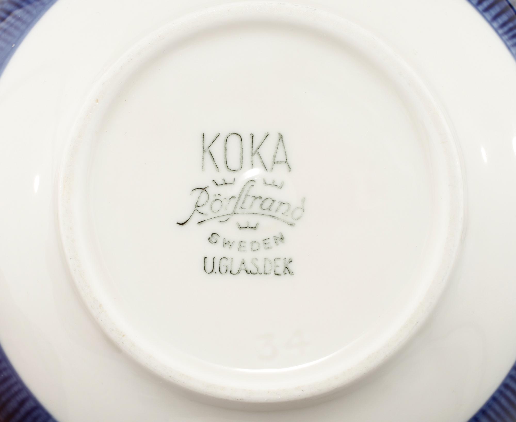SERVISDELAR, 11 st, porslin, "Koka Blå", Hertha Bengtsson, Rörstrand, 1956-1988.
