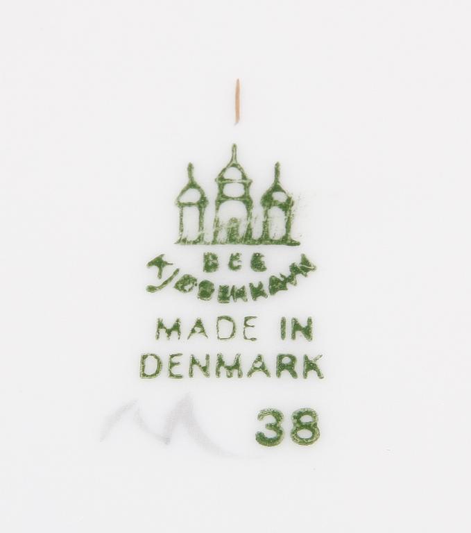 MAT- OCH KAFFESERVIS, 135 delar, porslin, "Måsen", Bing & Gröndahl,