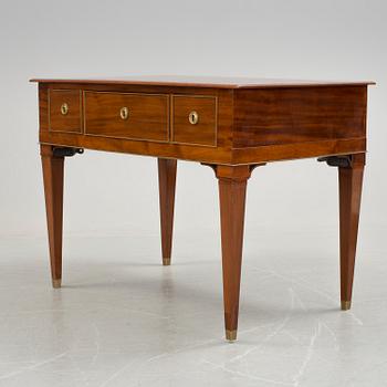 SENGUSTAVIANSKT SIDEBOARD, omkring år 1800.